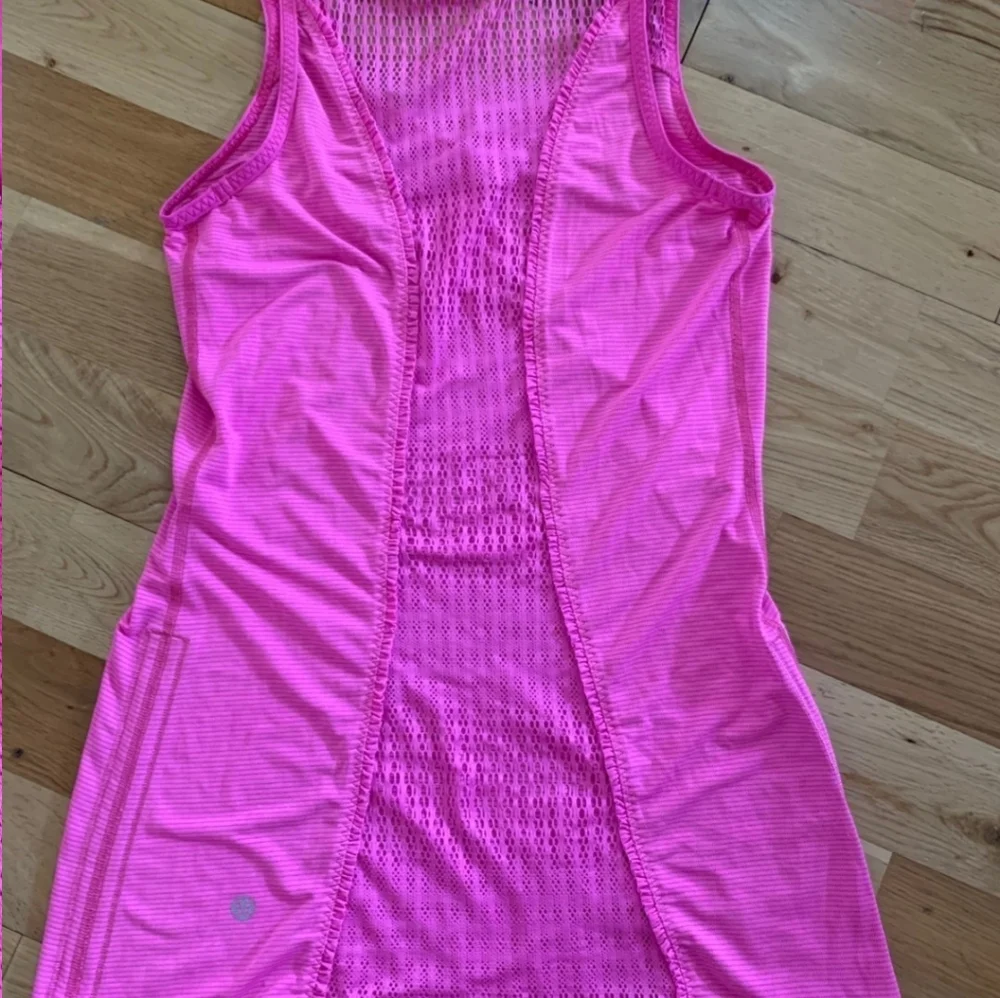 Tank - Picture 4 of 6